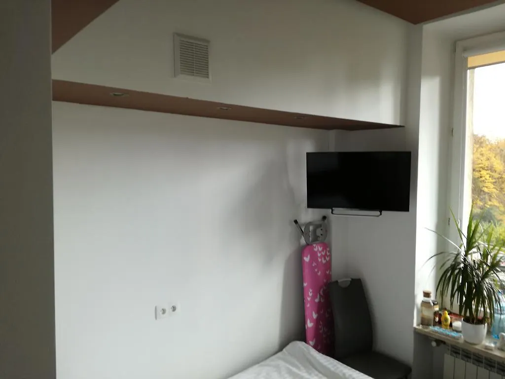 Warsaw View Premium Rooms For Rent Apartment